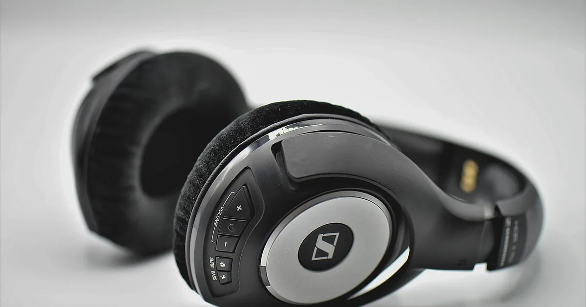 AKG: Open vs Closed Studio Headphones, Choosing a Condenser Mic and Where Harman Sales Fit