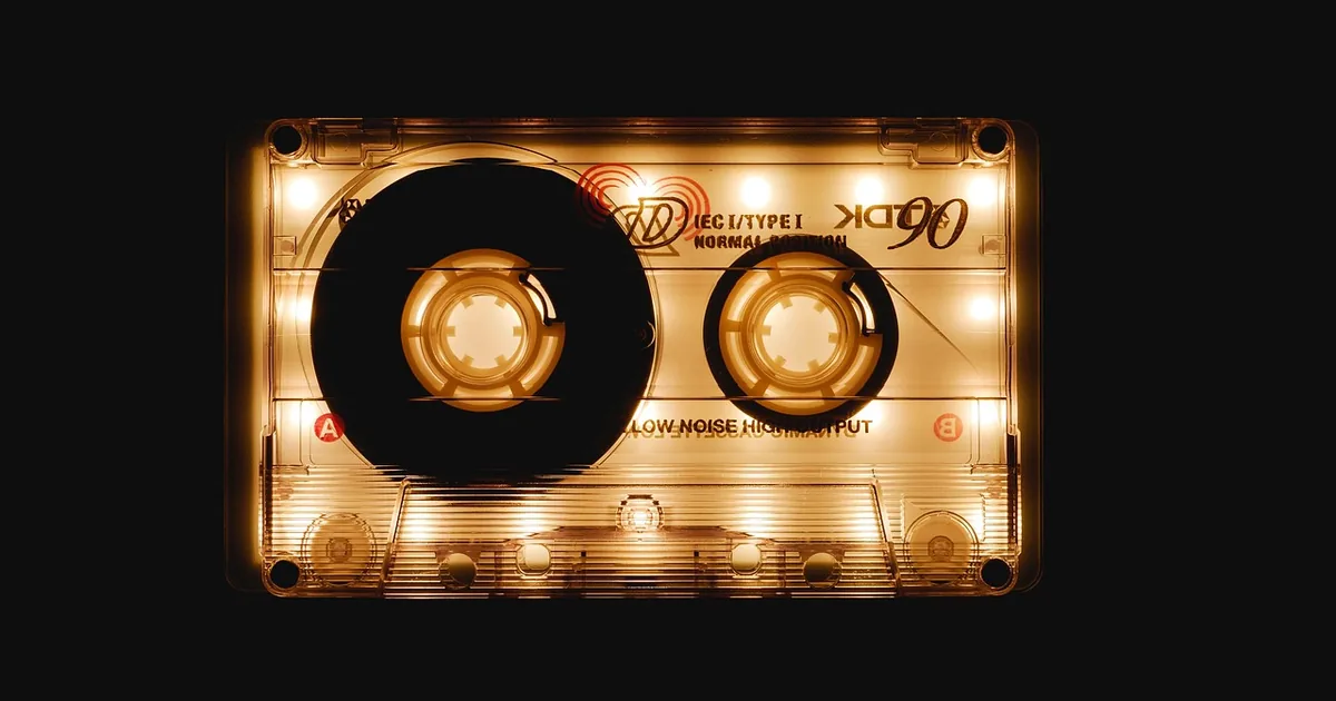 Crosley Radio: Suitcase vs Component Turntables, Speakers and Protecting Your Records