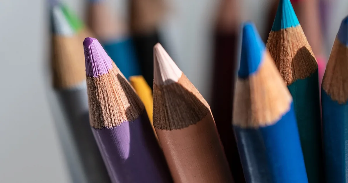 Faber-Castell: Polychromos vs Student Pencils, Pitt Artist Pens and Grip School Supplies