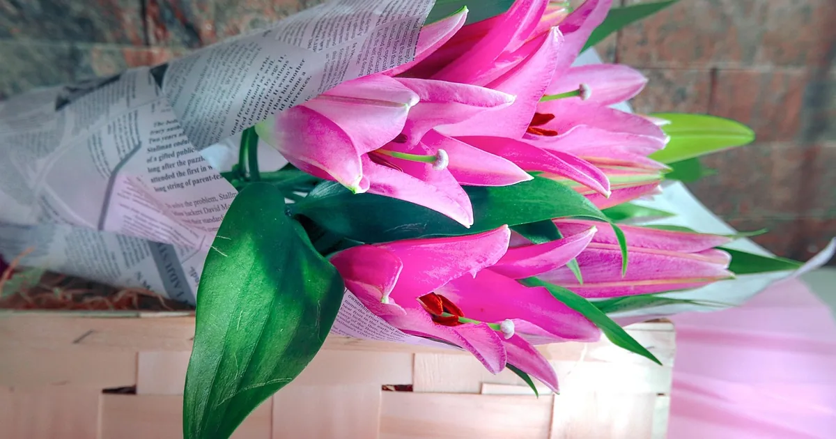 FTD: Florist-Delivered vs Boxed Flowers, Bouquet Sizes and Same-Day Timing